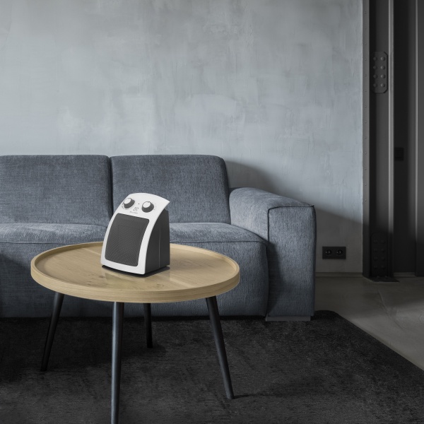 Купить Тепловентилятор Electrolux EFH/C-5115 с качественным монтажом климатических систем в Москве и МО от ПУХОВ  тел.: +7 (495) 123-66-55